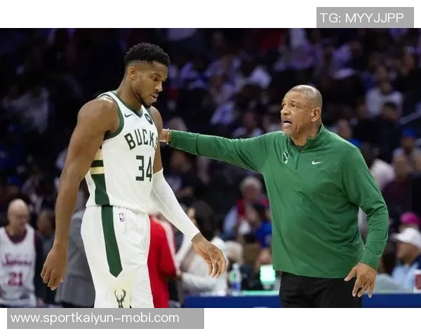 老里谈字母哥小腿伤病反复困扰团队让大家感到非常头疼 老里谈字母哥小腿伤病反复困扰团队让大家感到非常头疼